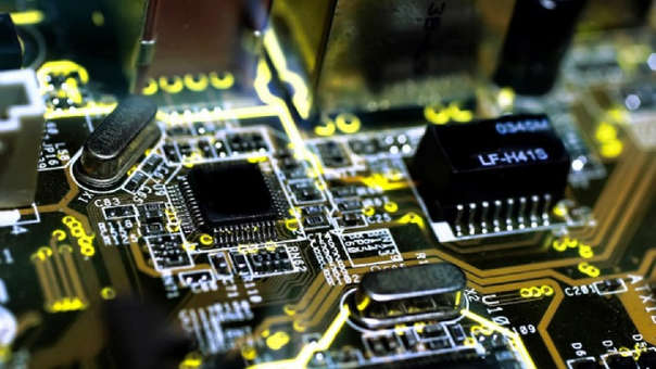 ¿Dónde estudiar Ingeniería Electrónica en Quito, Ecuador?